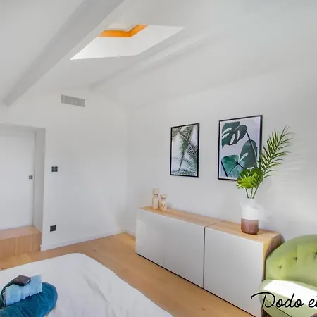 ヴィラ Outstanding 4 Bedroom House With Swimming Pool - Dodo Et Tartine