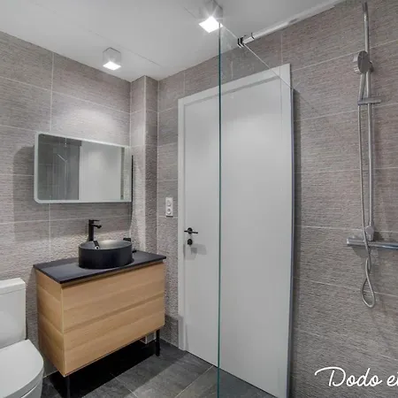 ヴィラ Outstanding 4 Bedroom House With Swimming Pool - Dodo Et Tartine
