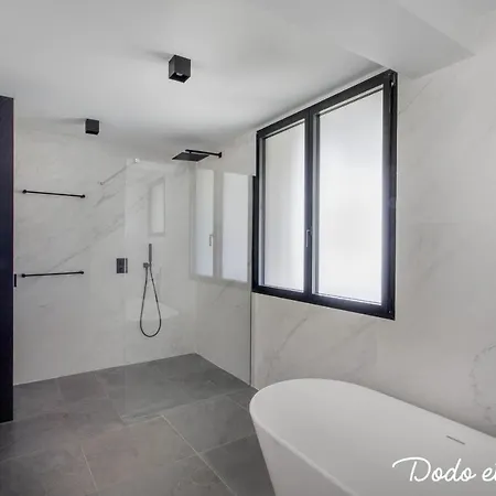 Outstanding 4 Bedroom House With Swimming Pool - Dodo Et Tartine Villa Hyeres