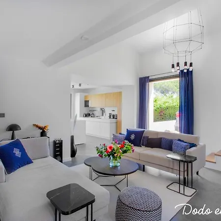 Вилла Outstanding 4 Bedroom House With Swimming Pool - Dodo Et Tartine *